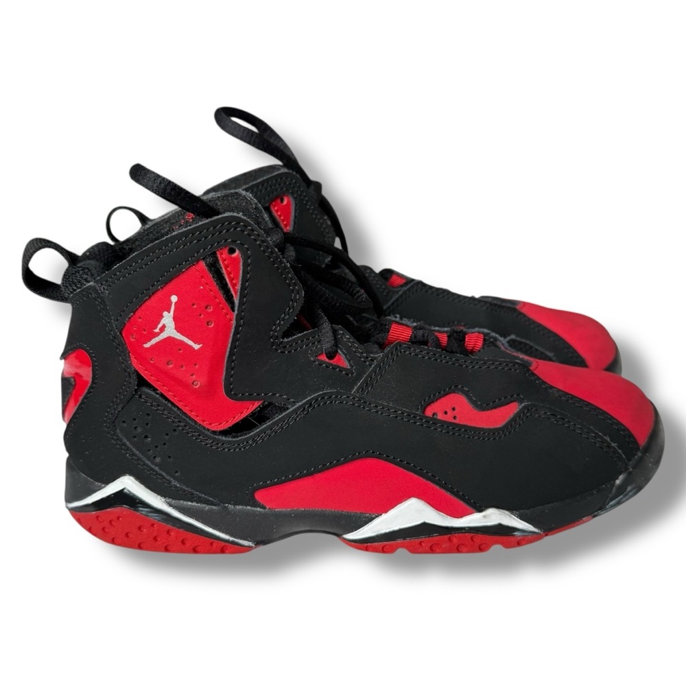 Air Jordan Sneakers true flight black university red kid size 3y shoes